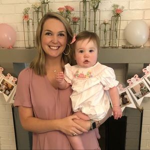 Meet your Posher, Caroline